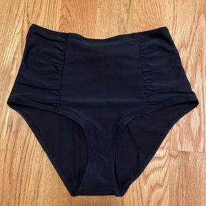 Black aerie bottoms